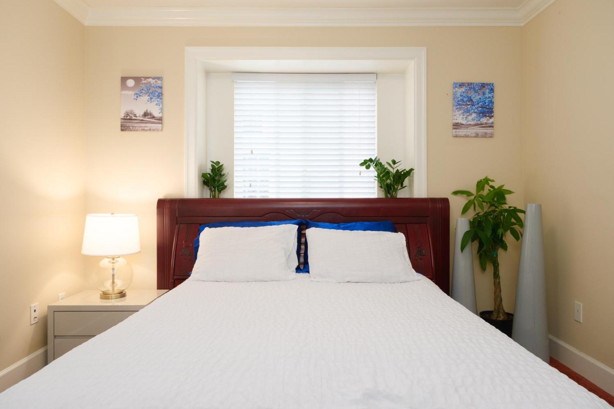 Cambie & 61St Ave Homestay Vancouver Eksteriør billede